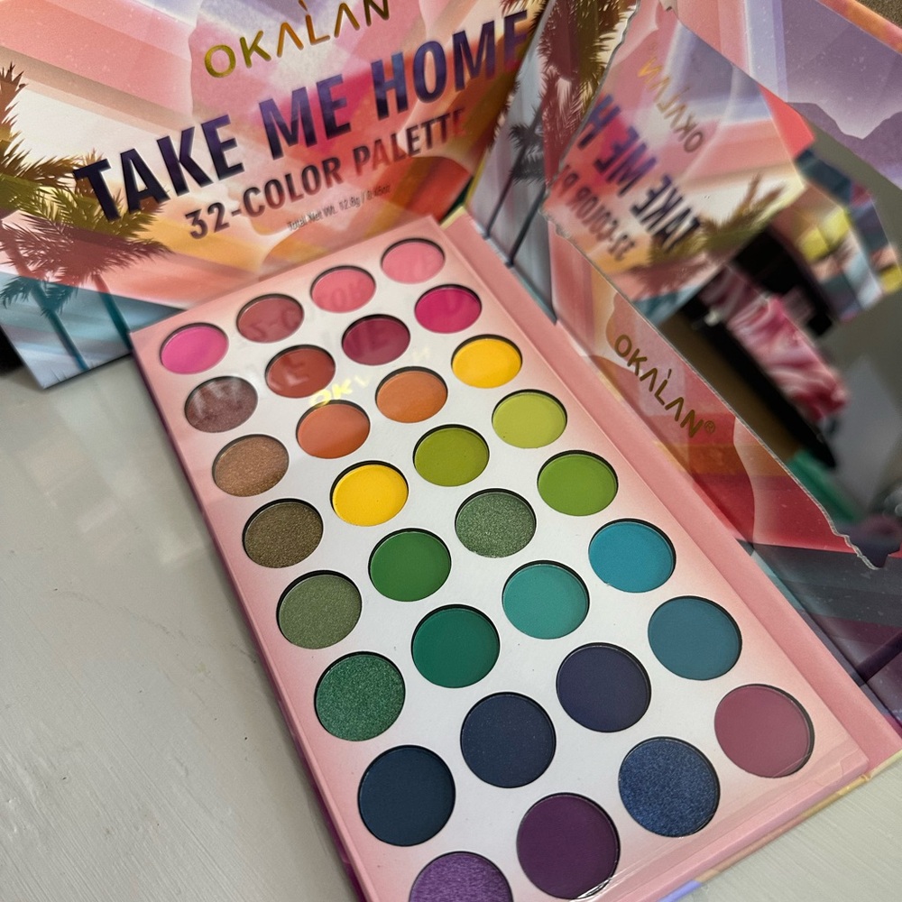 Eye shadow palette - Picture 4 of 4